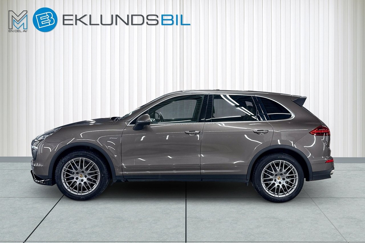 Porsche Cayenne 2016, photo 3/10