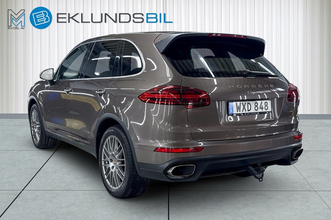 Porsche Cayenne 2016, photo 4/10