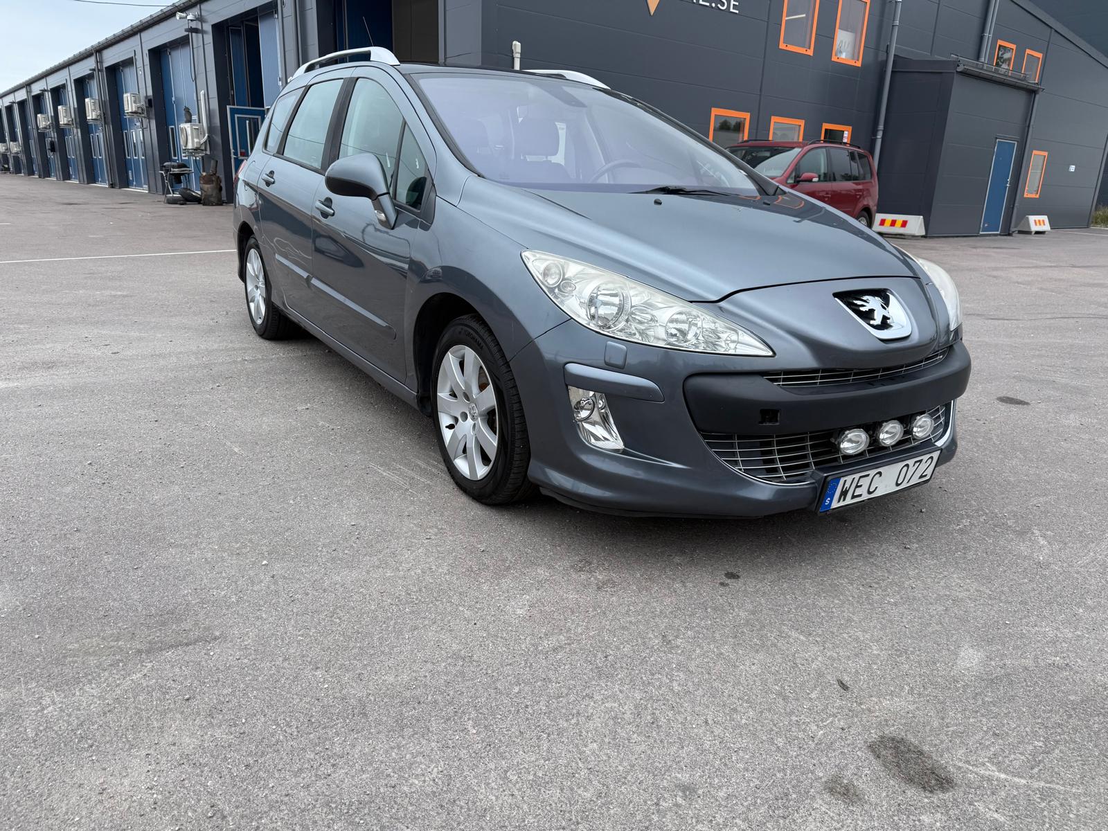 Peugeot 308 2009, bild 2/6