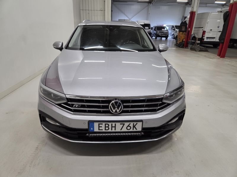 Volkswagen Passat 2021, bild 2/10
