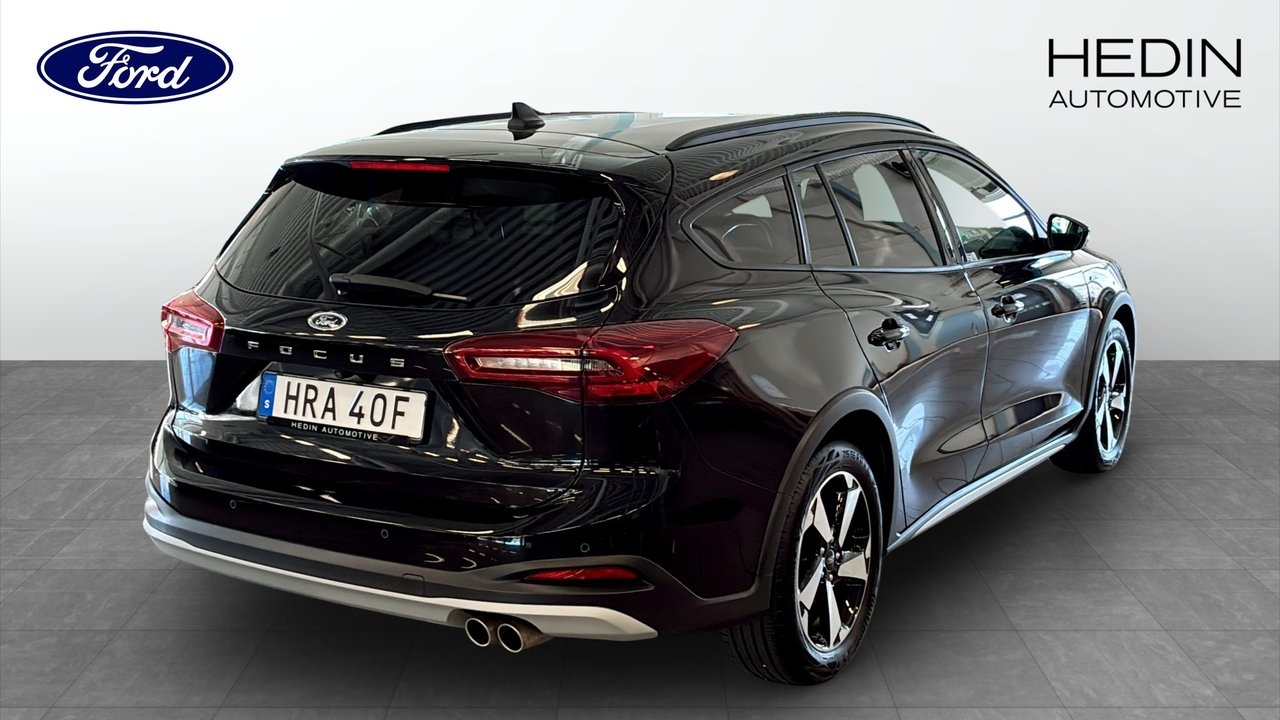 Ford Focus 2024, photo 2/11
