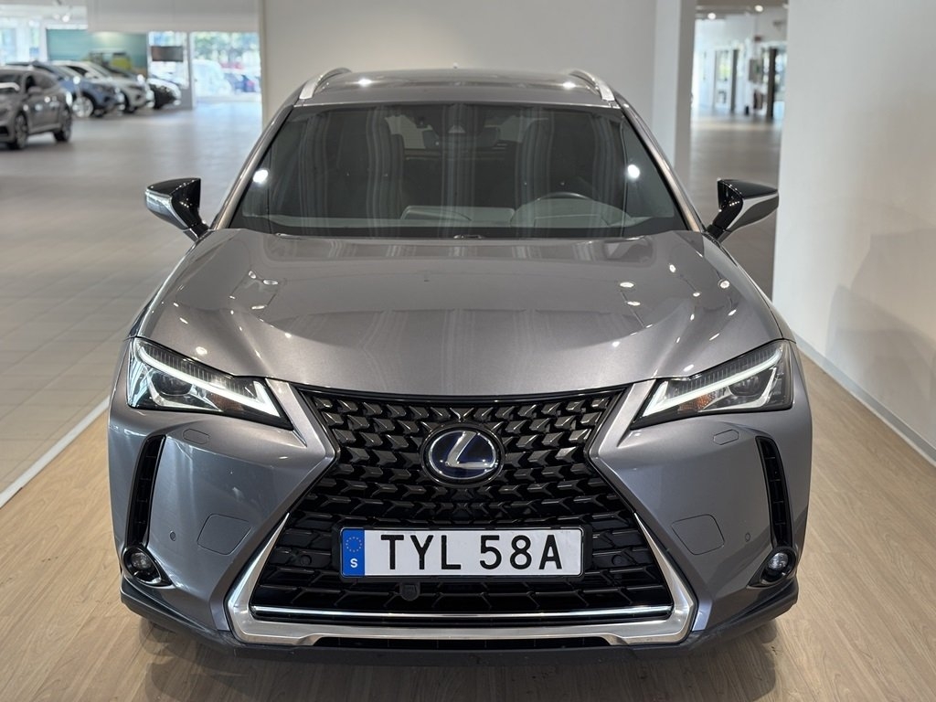 Lexus UX 2019, bild 2/10