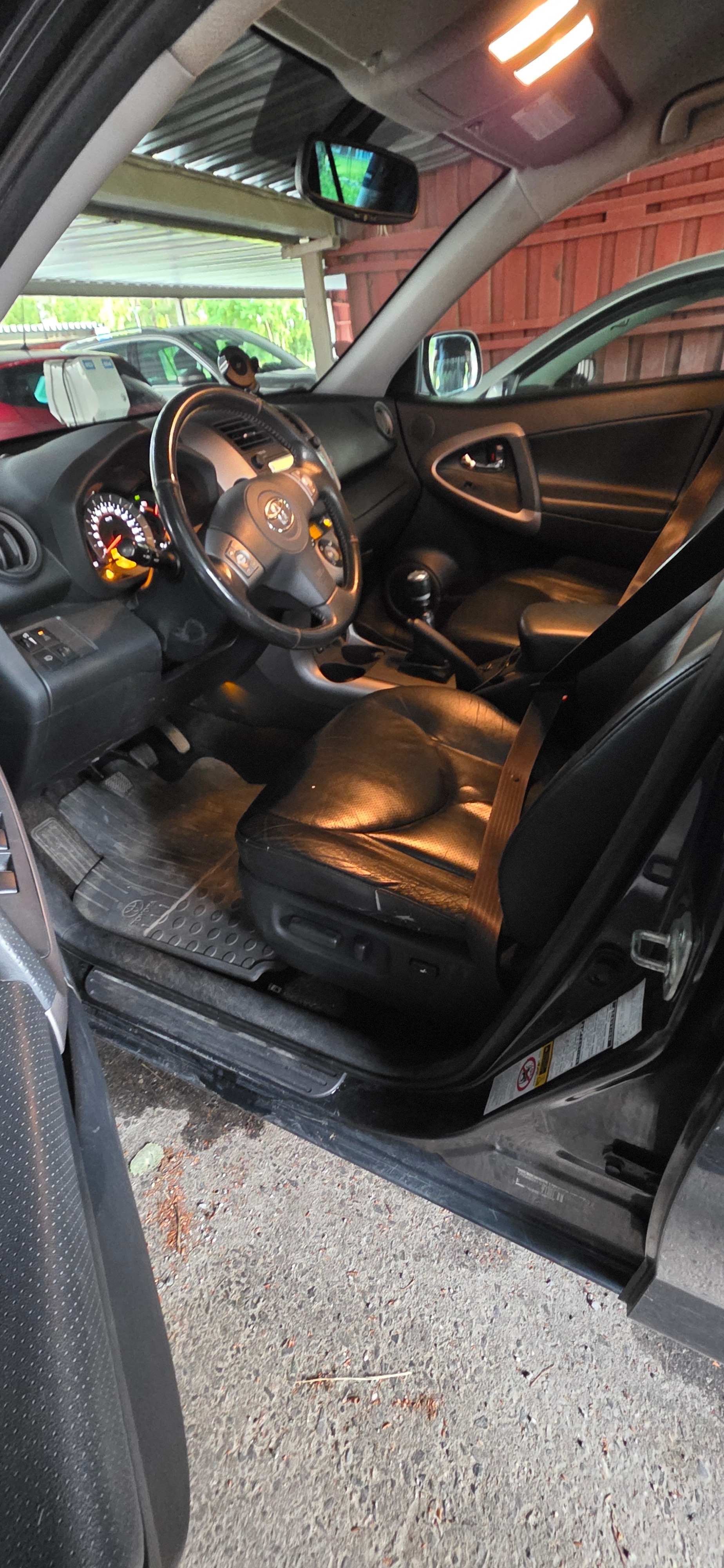Toyota RAV4 2.2 D-CAT 4x4 Manuell 2006, bild 7/9