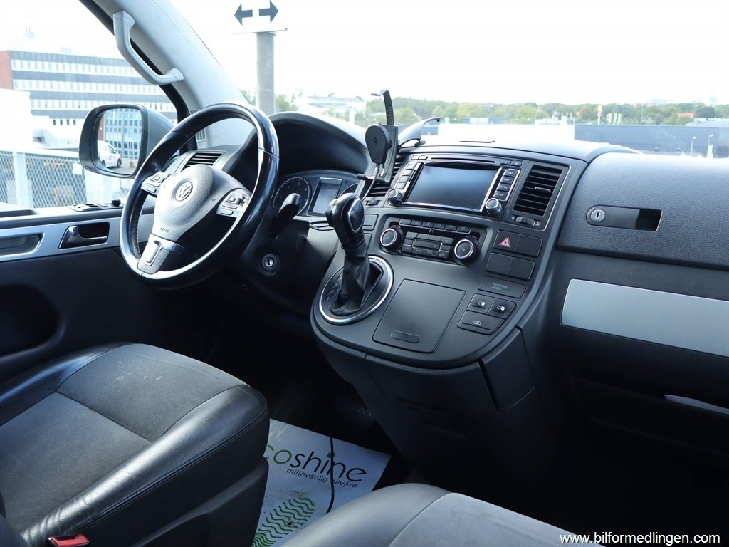 Volkswagen Multivan 2012, photo 7/10