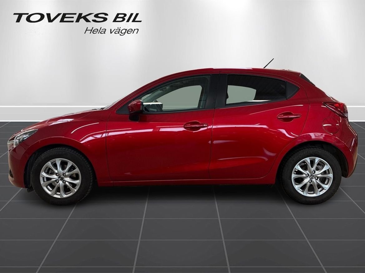 Mazda 2 Vision Manuell 90 hk Nyservad 2015, bild 6/20