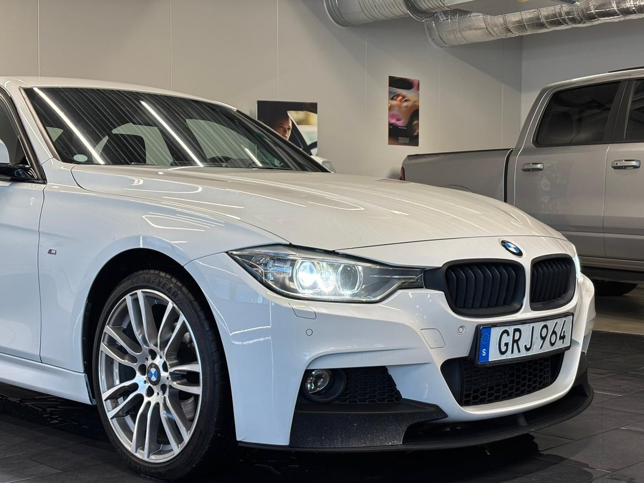 BMW 320 d xDrive Sedan M Sport 2015, bild 6/10