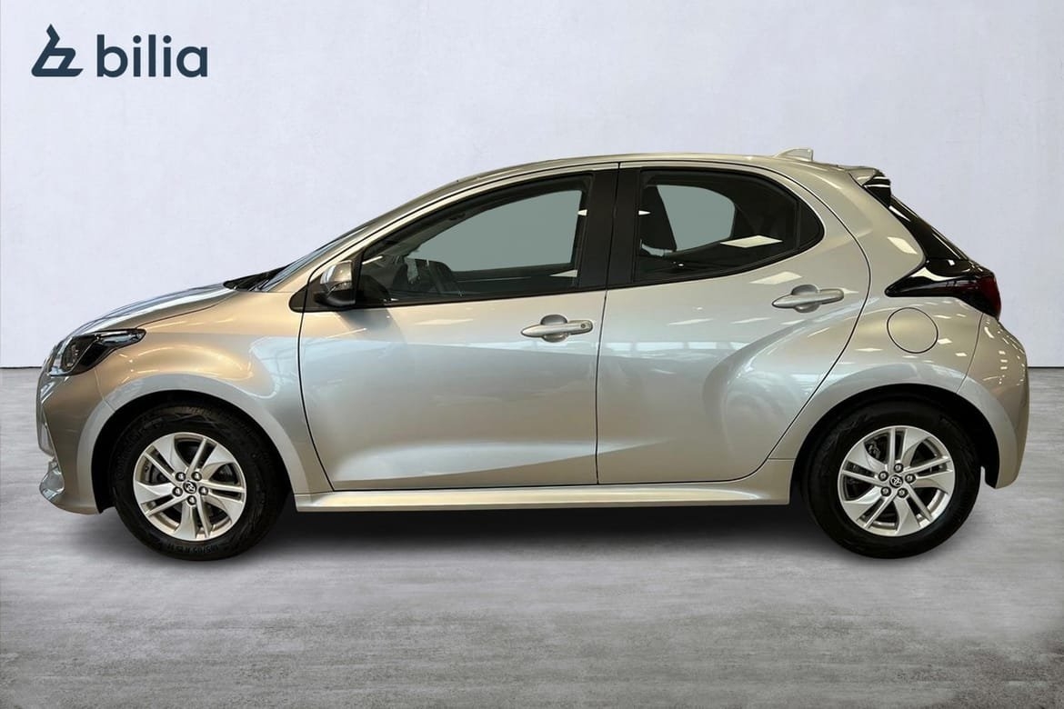 Toyota Yaris 2023, photo 3/23