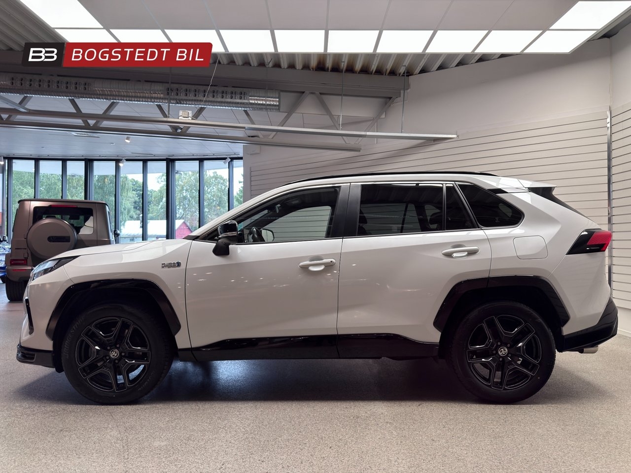 Toyota RAV4 Plug-In 2024, bild 4/10