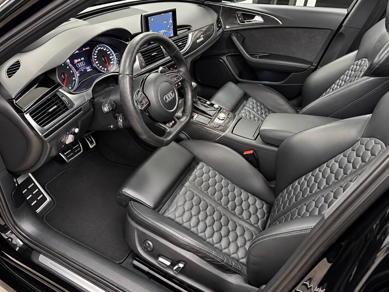 Audi RS6 2017, bild 6/10