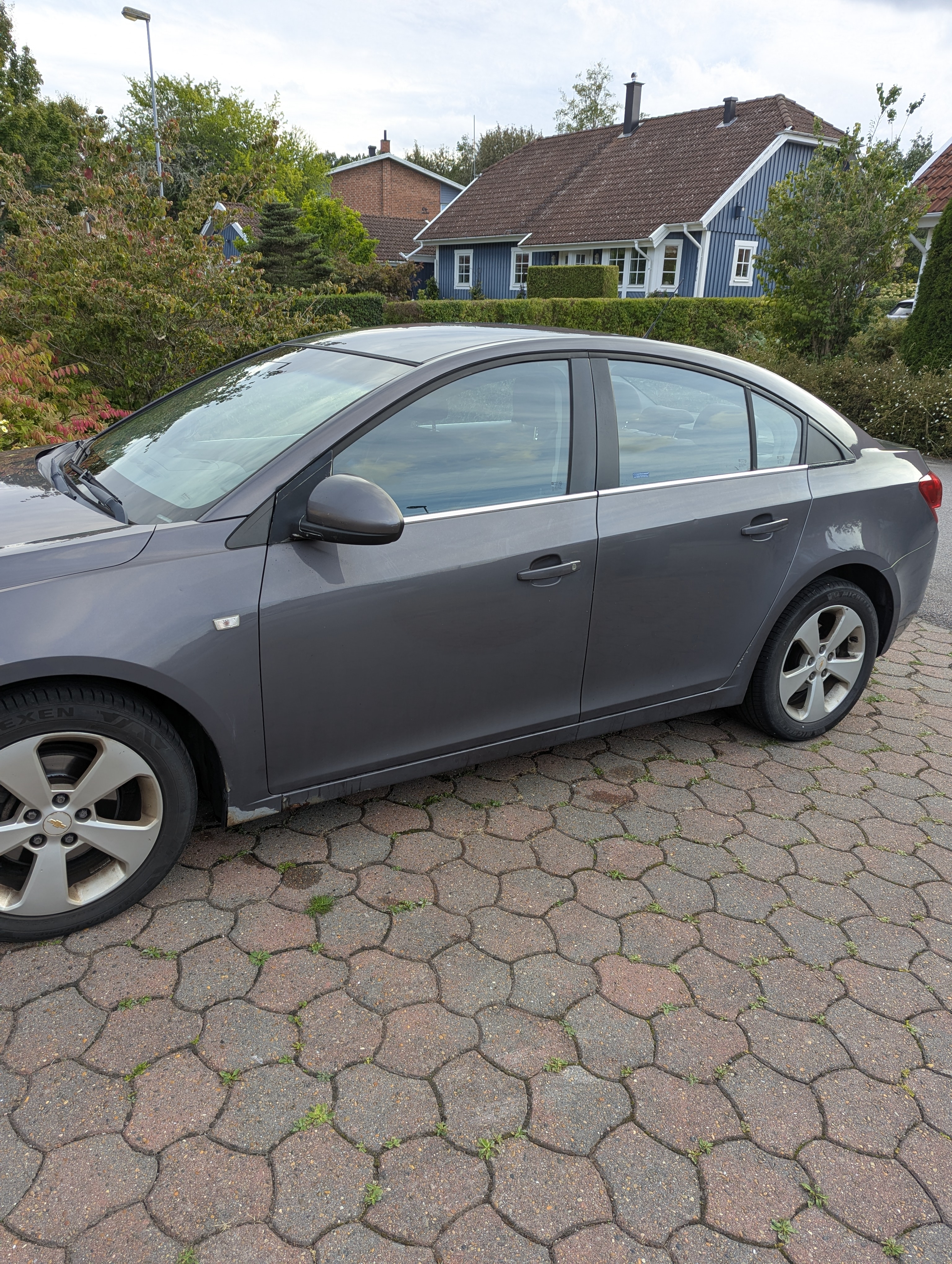 Chevrolet Cruze 1.7 TD VCDi Manuell 2012, bild 3/8