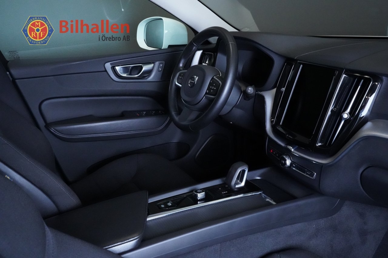 Volvo XC60 B4 AWD Momentum Adv 2022, bild 3/10
