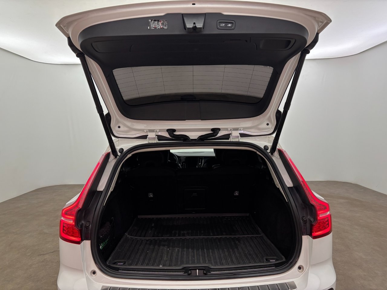 Volvo V60 2021, bild 6/10