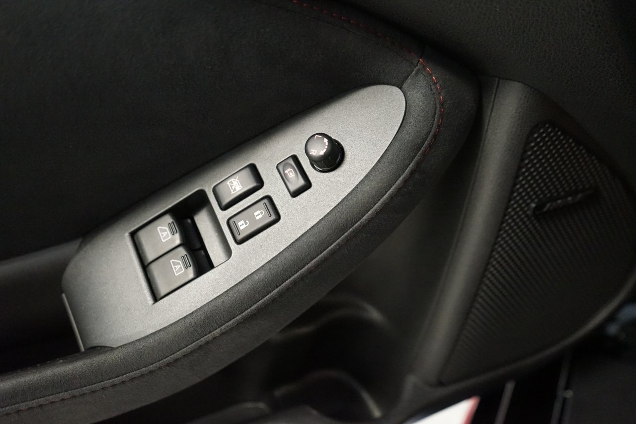 Nissan 370Z 2015, kuva 5/10