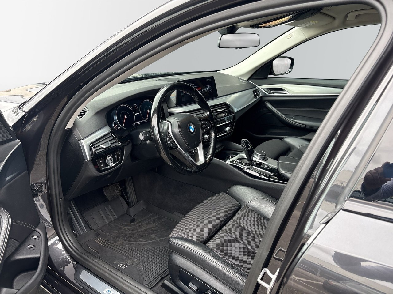 BMW 530 2017, bild 7/10