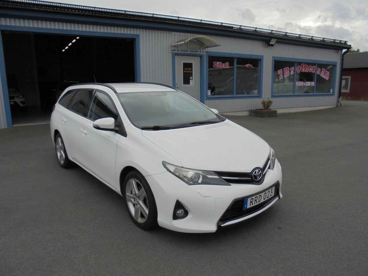 Toyota Auris 2014, bild 2/10