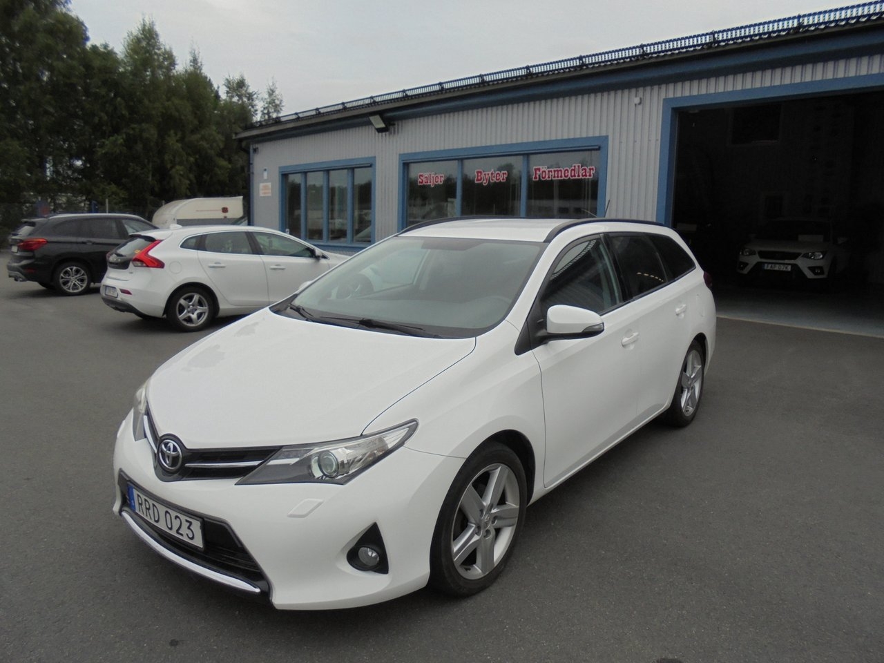 Toyota Auris 2014, bild 6/10