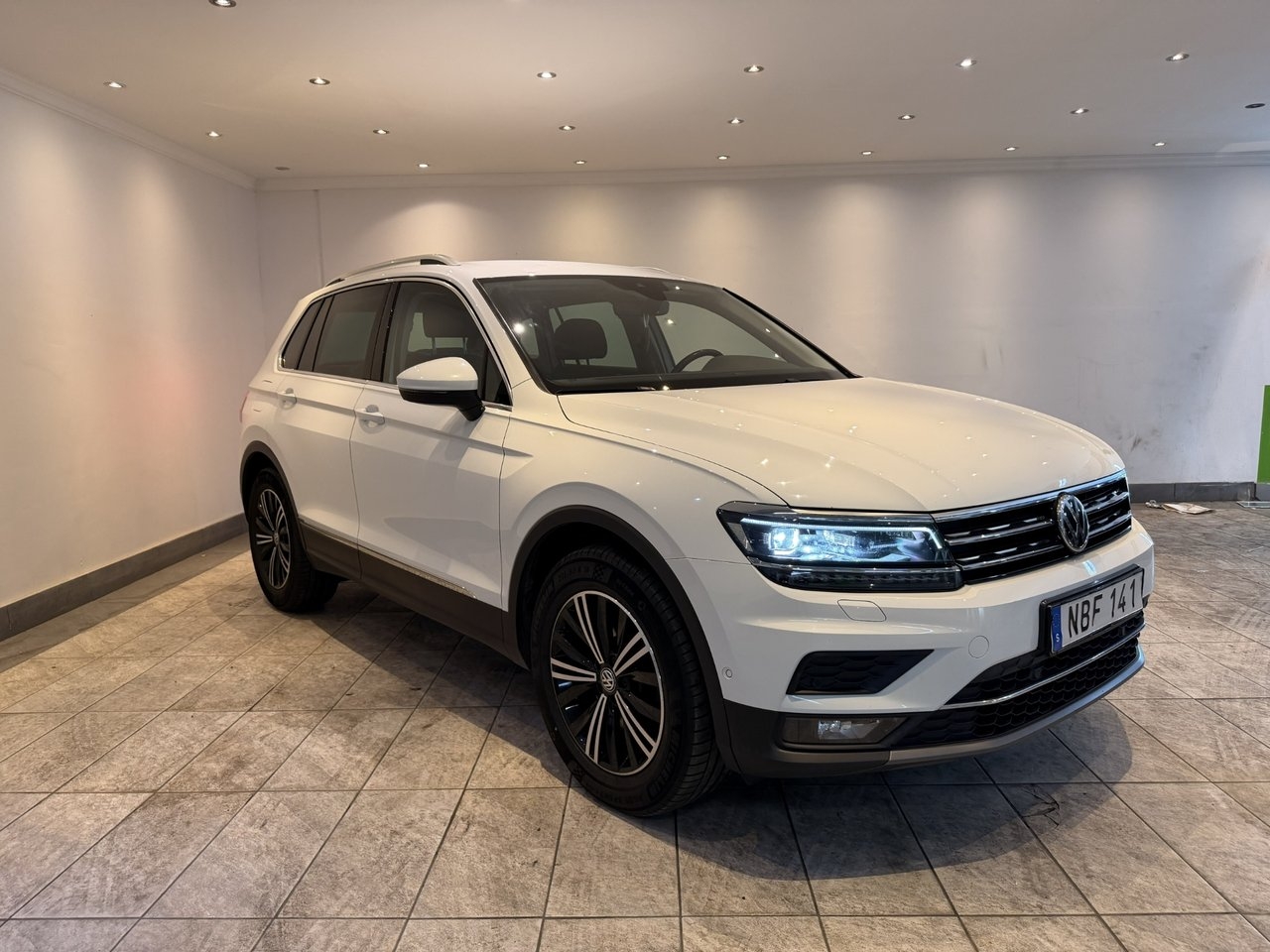 Volkswagen Tiguan 2020, bild 6/10