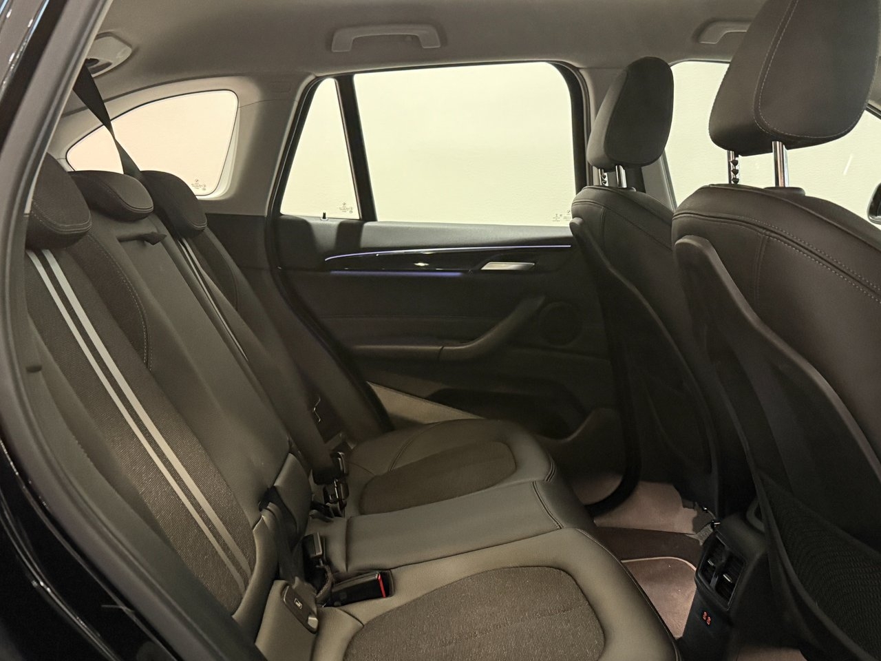 BMW X1 xDrive25e SportLine 2022, kuva 7/10