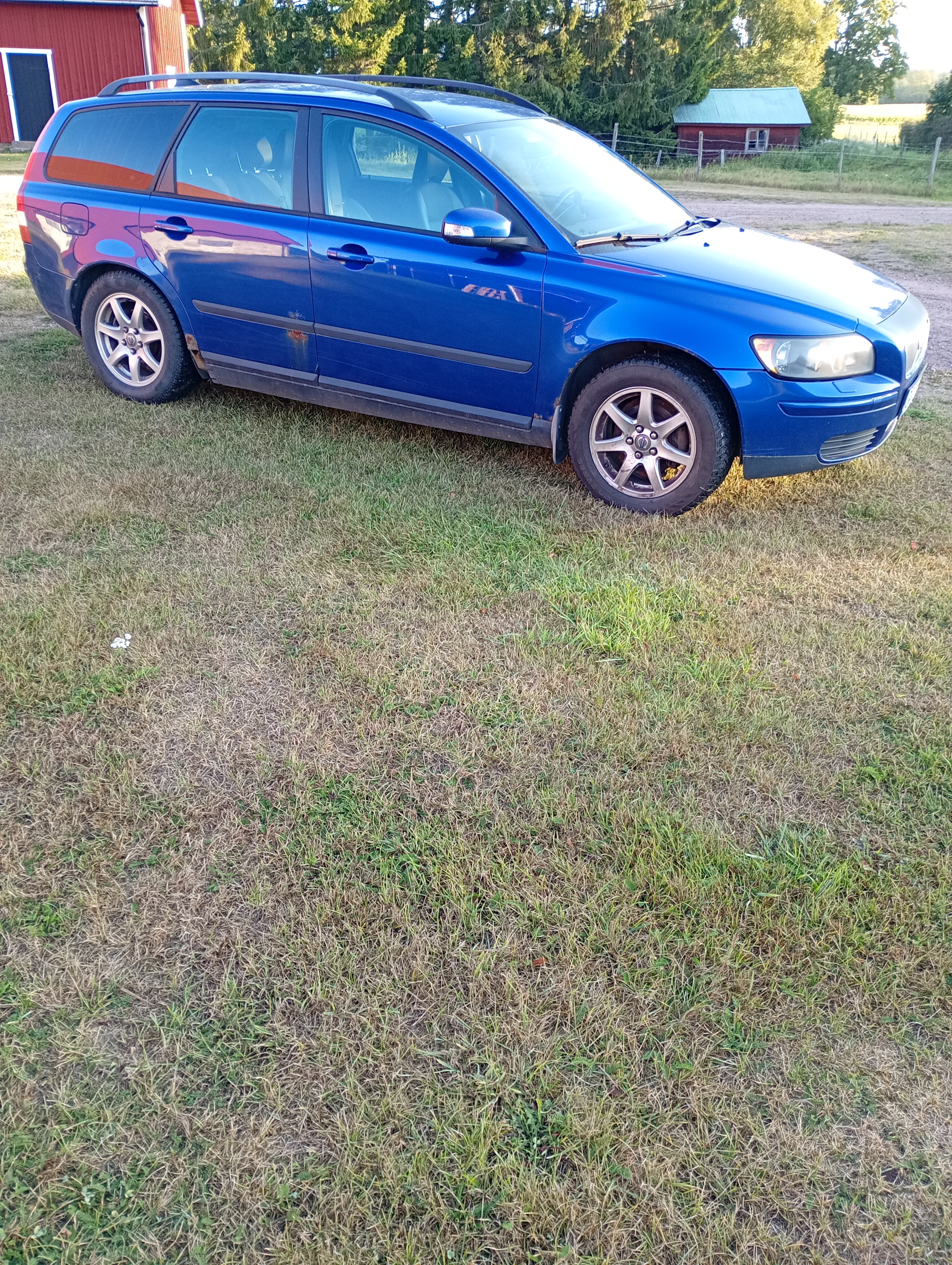 Volvo V50 1.6 D Manuell 2007, bild 2/2