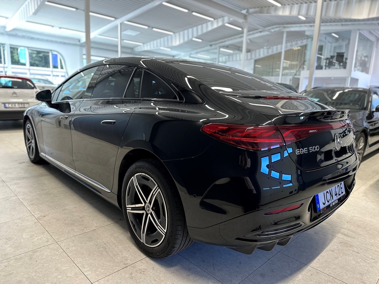Mercedes-Benz EQE SUV 2023, photo 5/10