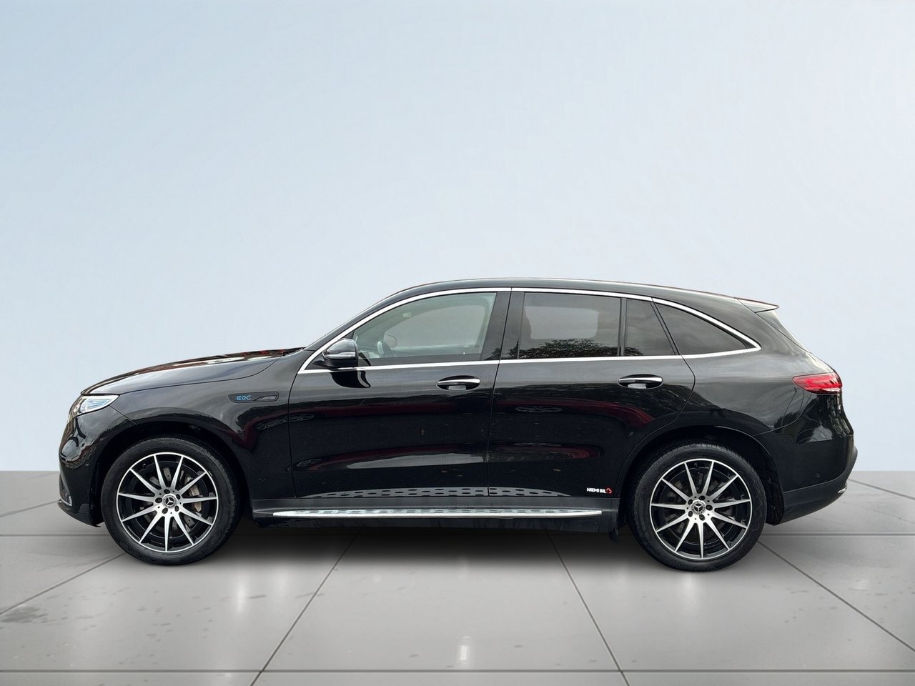 Mercedes-Benz EQC 400 AMG Drag 2021, bild 4/10