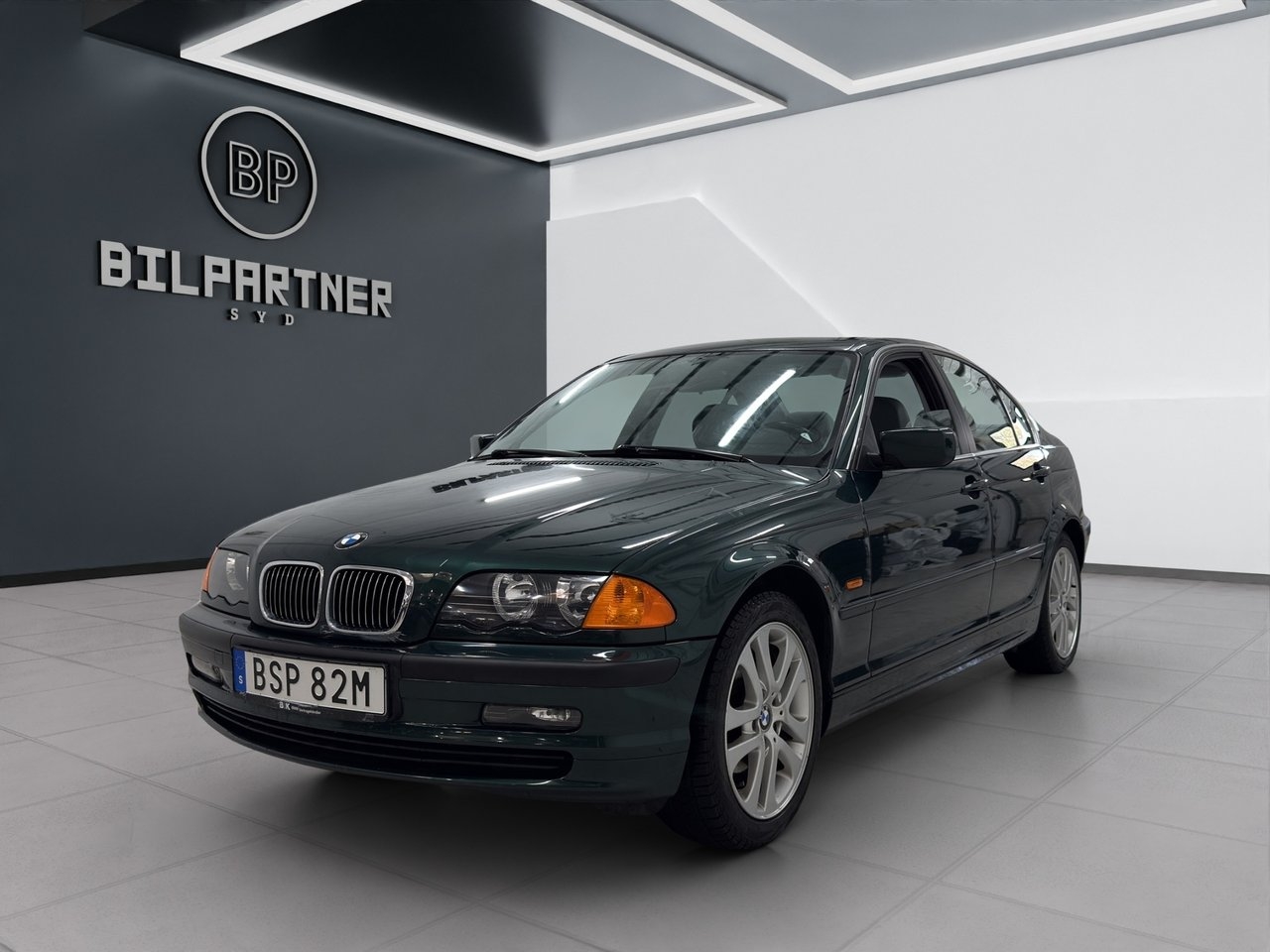 BMW 320