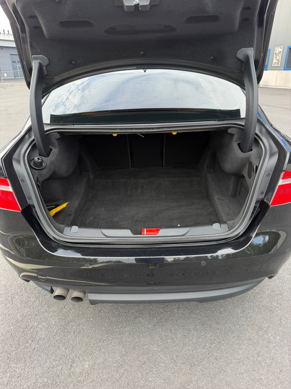 Jaguar XE 20d Automatisk 2016, bild 5/7