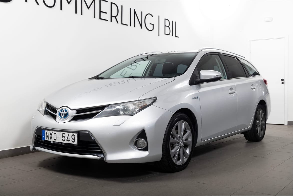 Toyota Auris 2013, bild 2/10