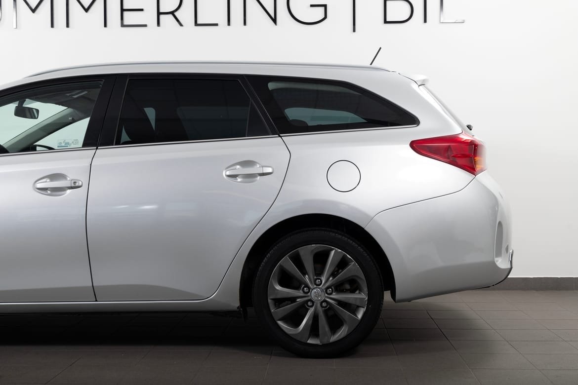 Toyota Auris 2013, bild 5/10