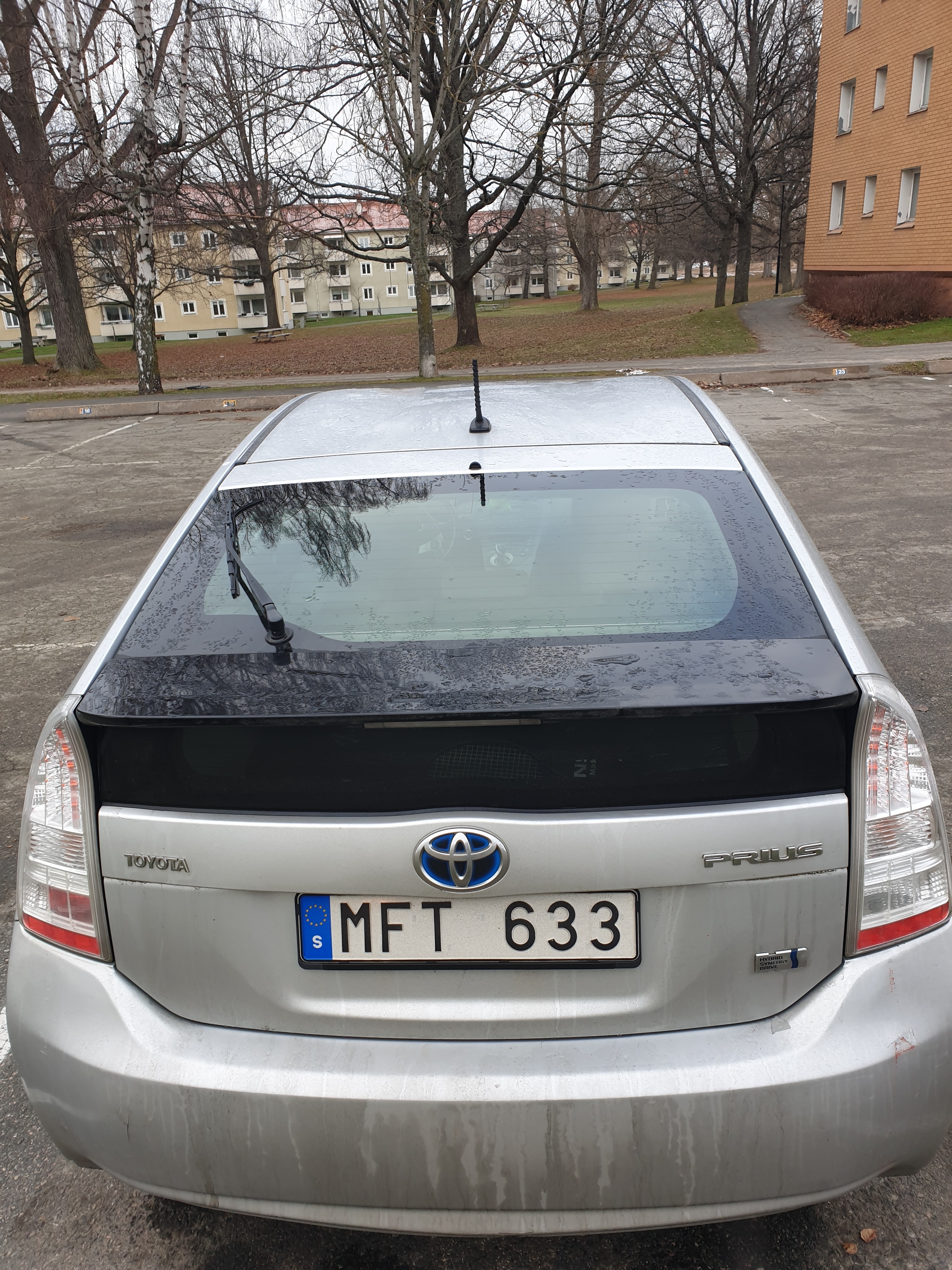 Toyota Prius Hybrid CVT 2012, kuva 3/4
