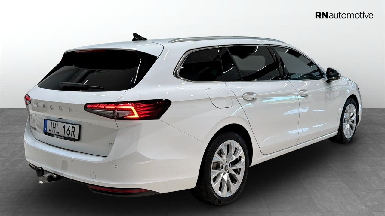Skoda Superb iV 2025, photo 4/24