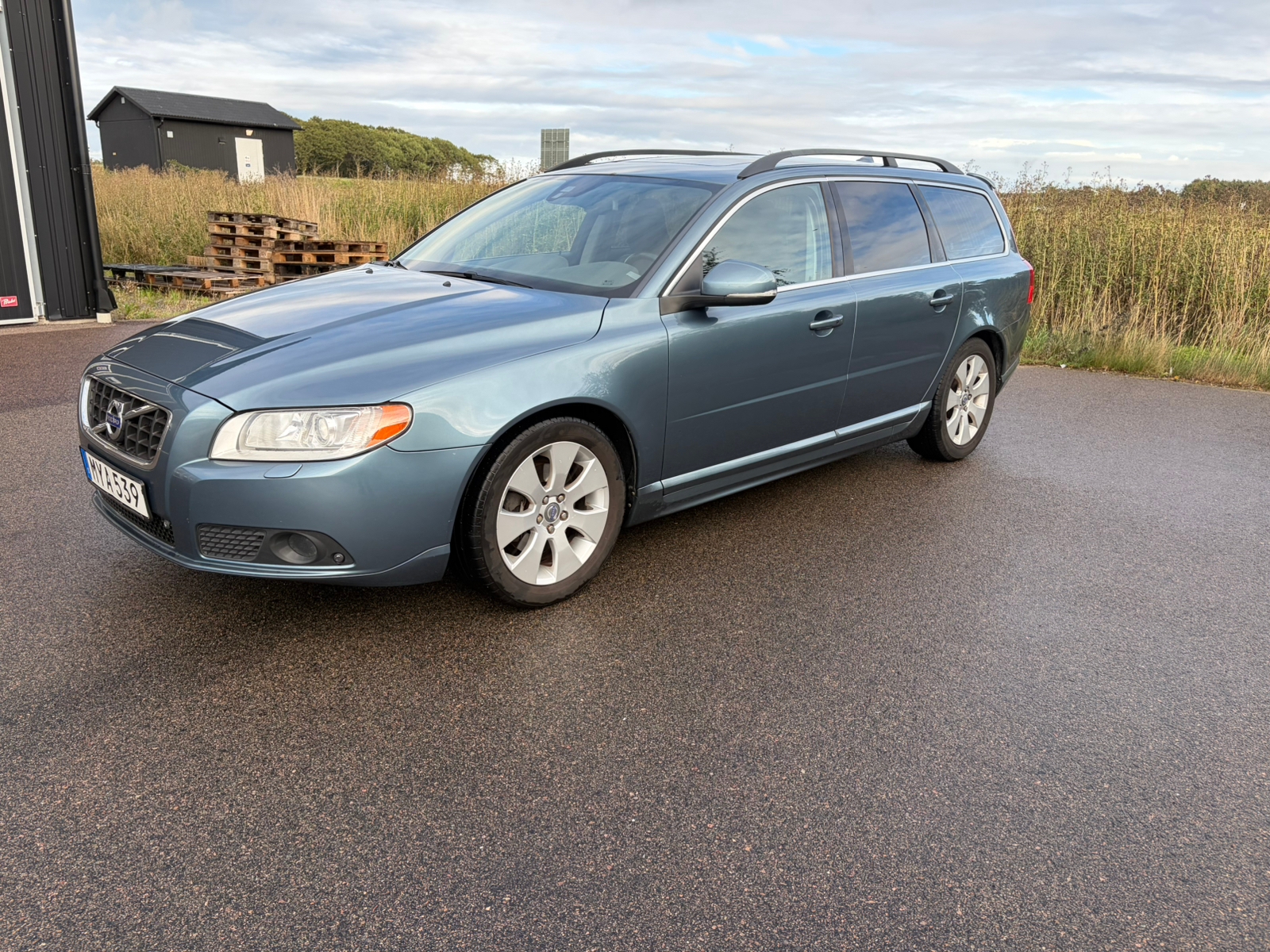 Volvo V70 D2 powershift summum taklucka 2013, kuva 3/10