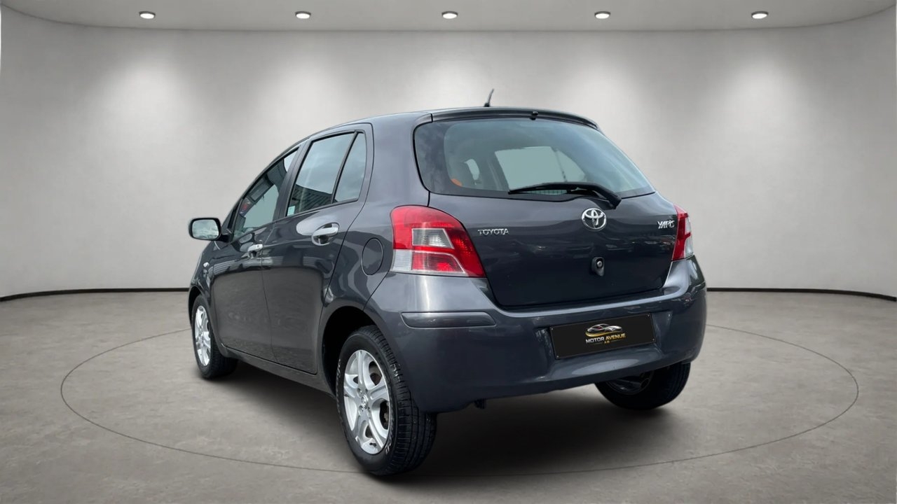 Toyota Yaris 2010, bild 7/10