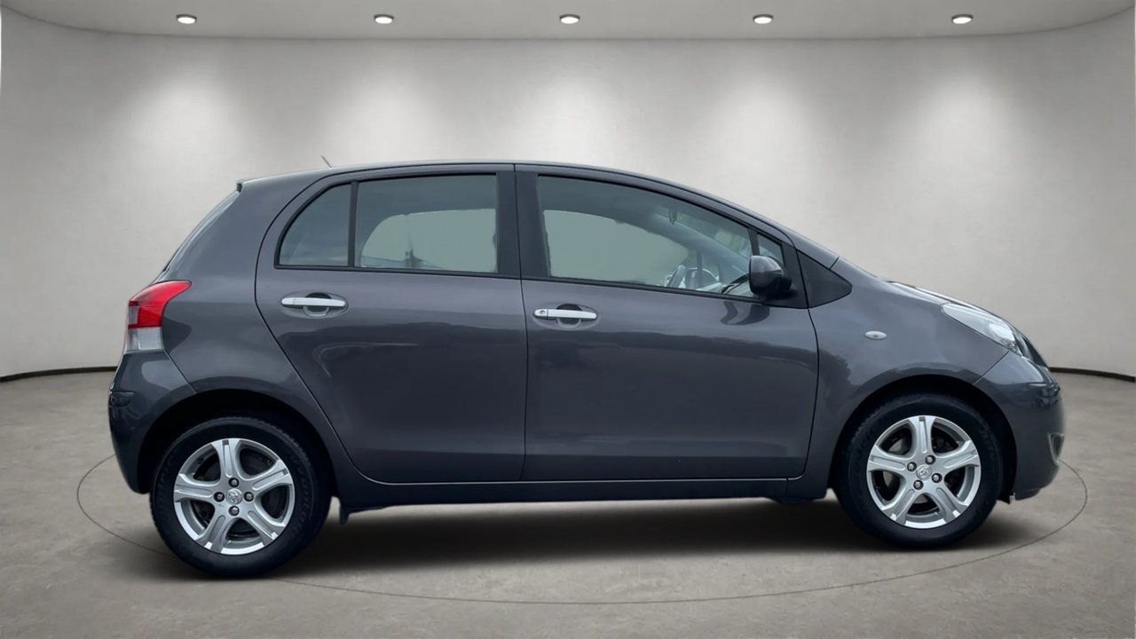 Toyota Yaris 2010, bild 3/10