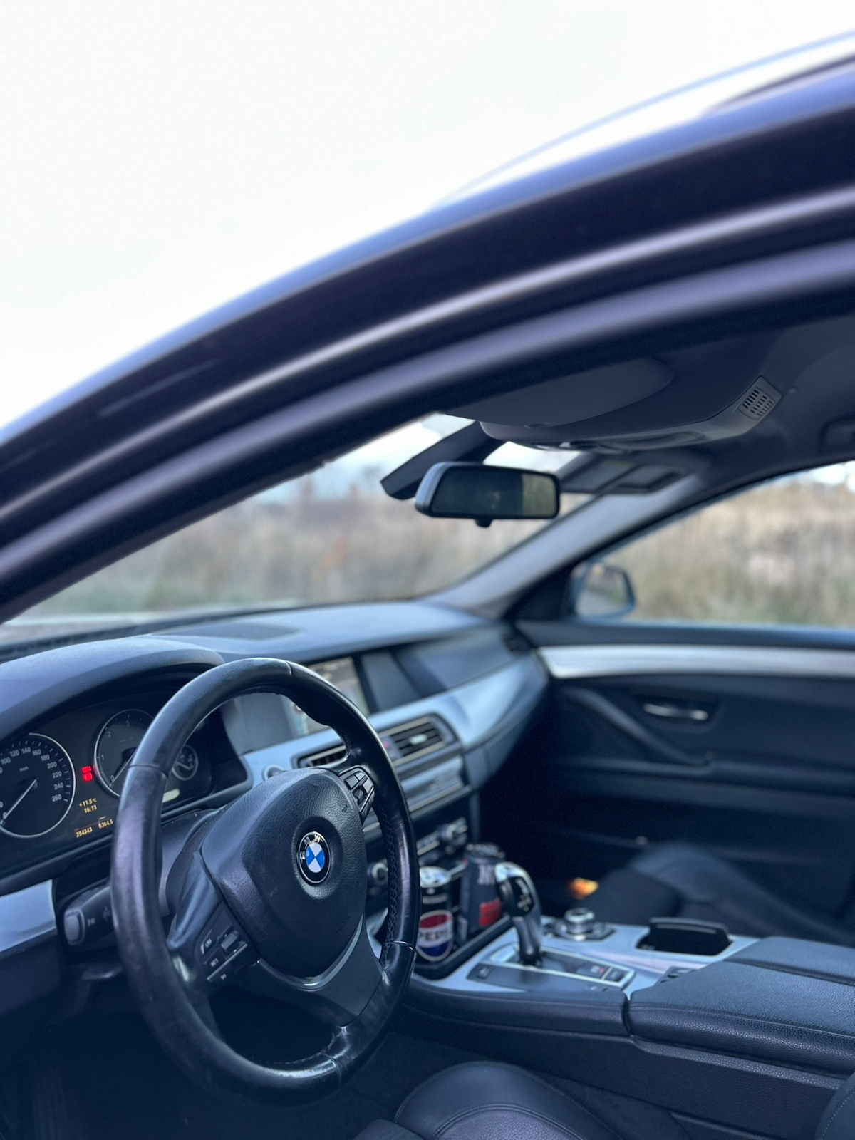 BMW 520 d F11 2010, bild 7/7