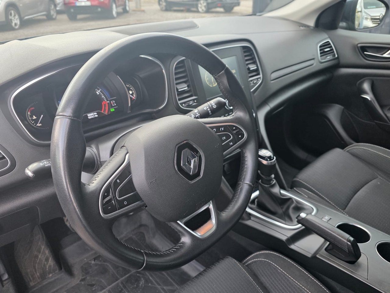 Renault Megane 2019, bild 5/10