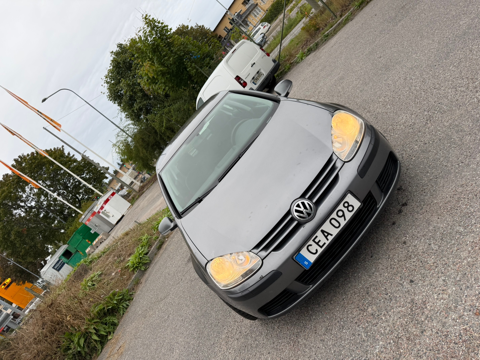 Volkswagen Golf V 5-dörrar 1.6 Manuell 2006, bild 2/7