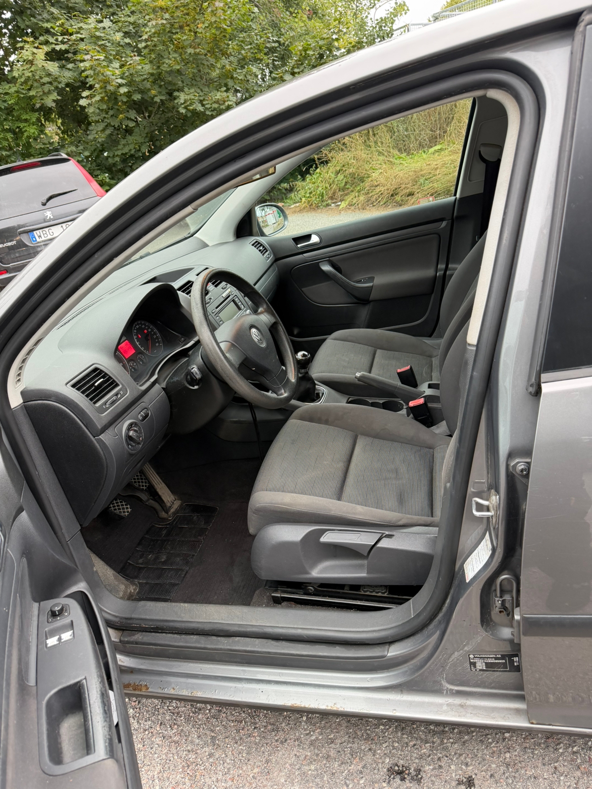 Volkswagen Golf V 5-dörrar 1.6 Manuell 2006, bild 7/7