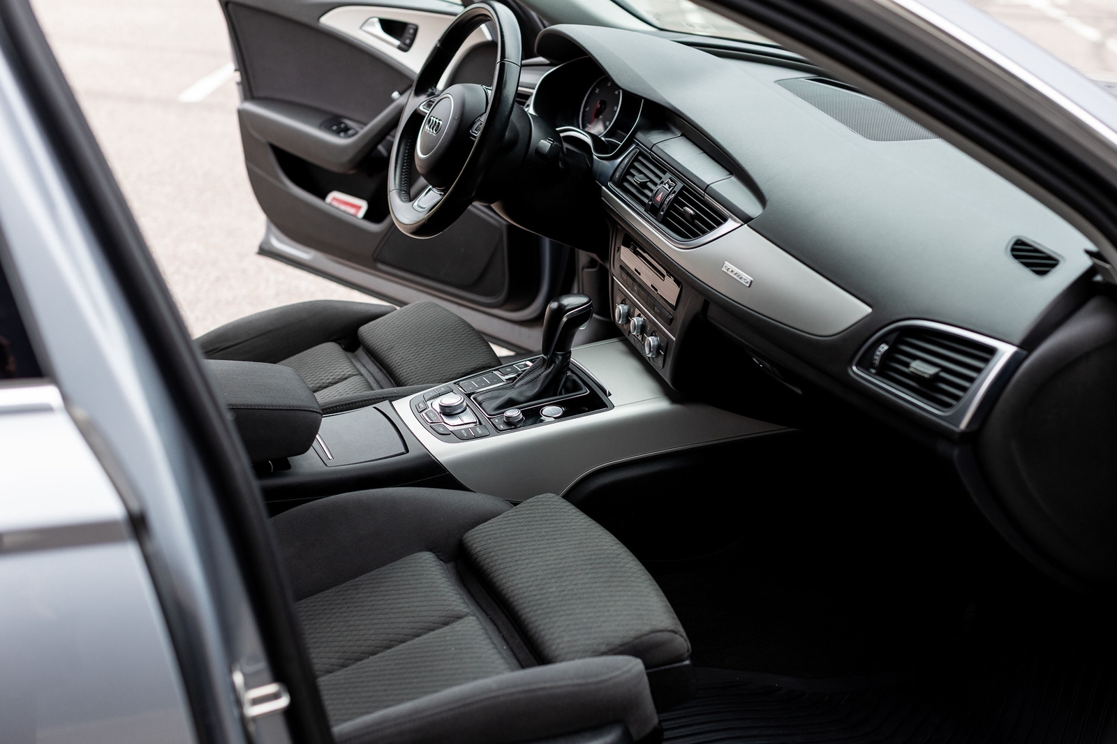 Audi A6 Avant 2.0 TDI quattro S Tronic 2016, bild 7/10