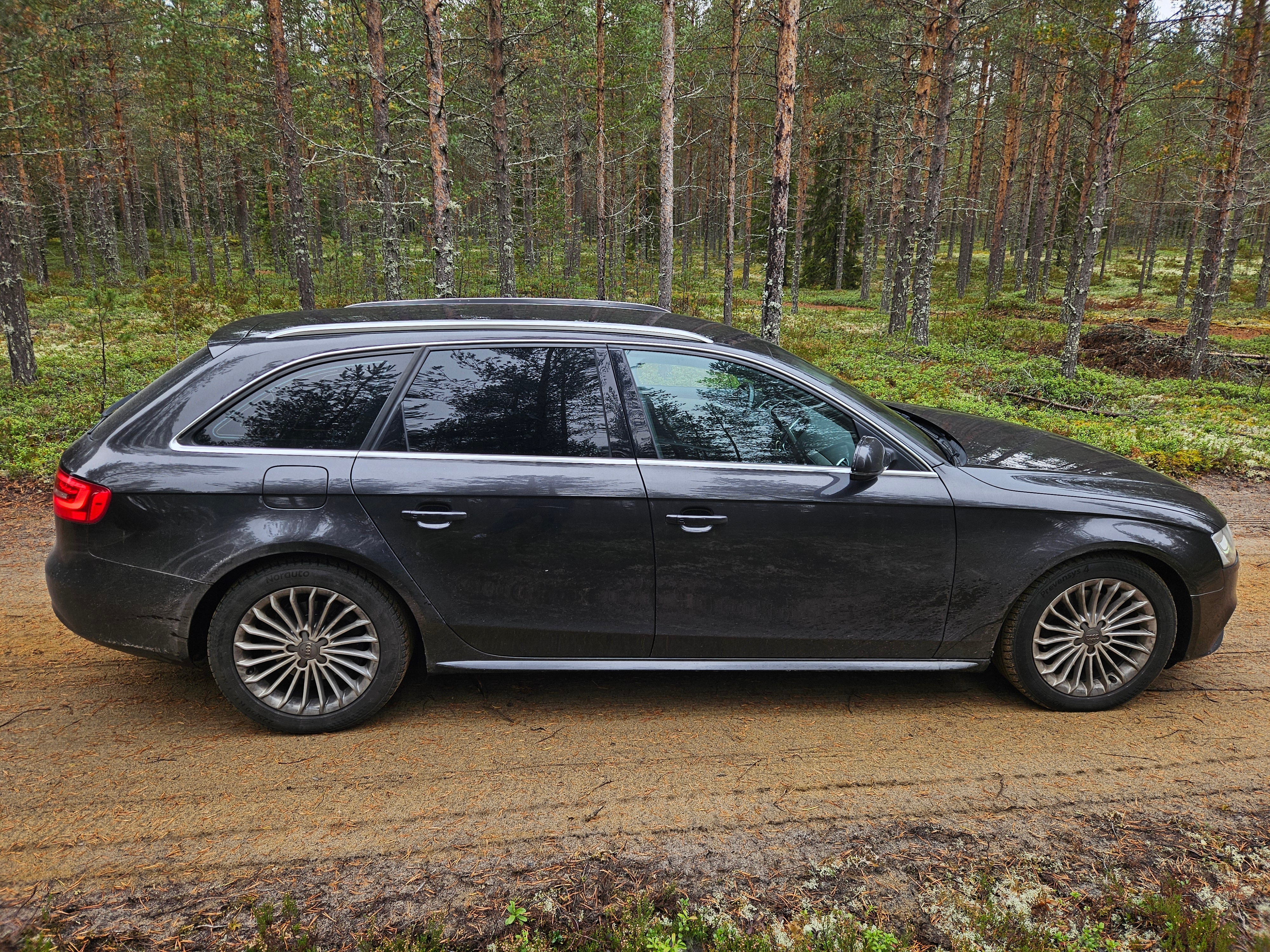Audi A4 Avant 2.0 TDI DPF Manuell 2013, bild 6/8