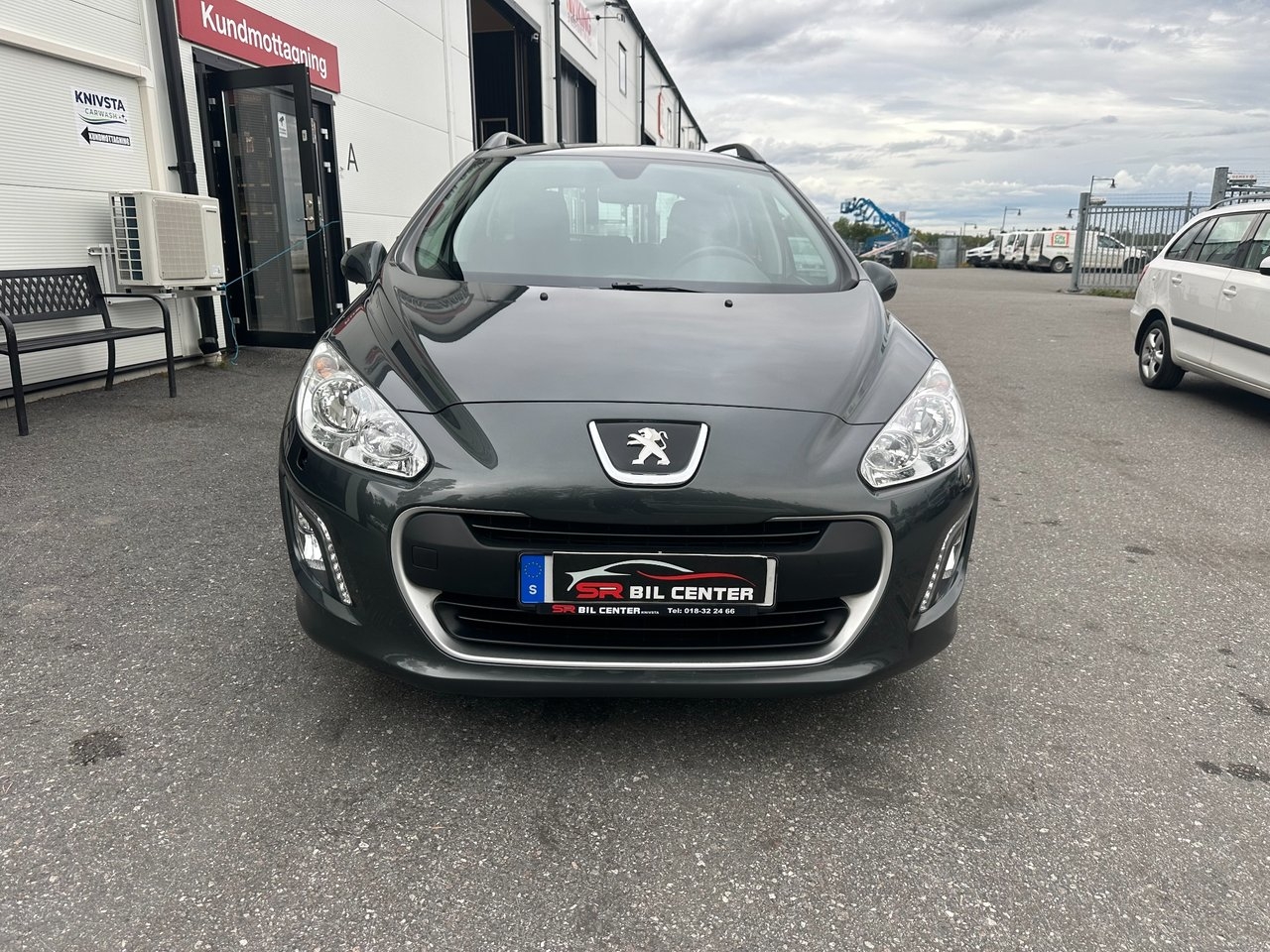 Peugeot 308 SW 1.6 VTi Euro 5 2013, kuva 3/10