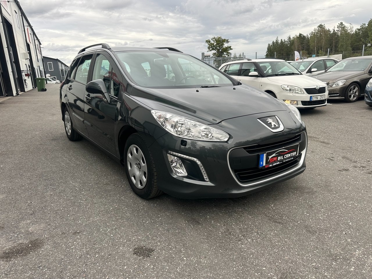 Peugeot 308 SW 1.6 VTi Euro 5 2013, kuva 2/10