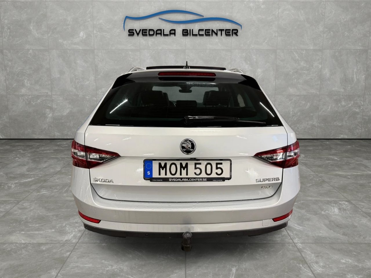 Skoda Superb Kombi 2.0 TDI 4x4 SCR 2016, bild 5/10