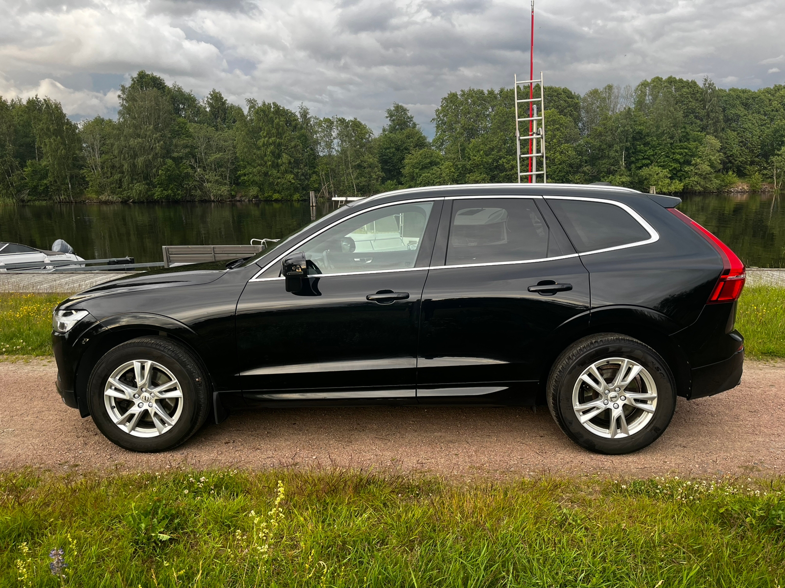 Volvo XC60 D4 AWD Geartronic 2019, bild 3/6