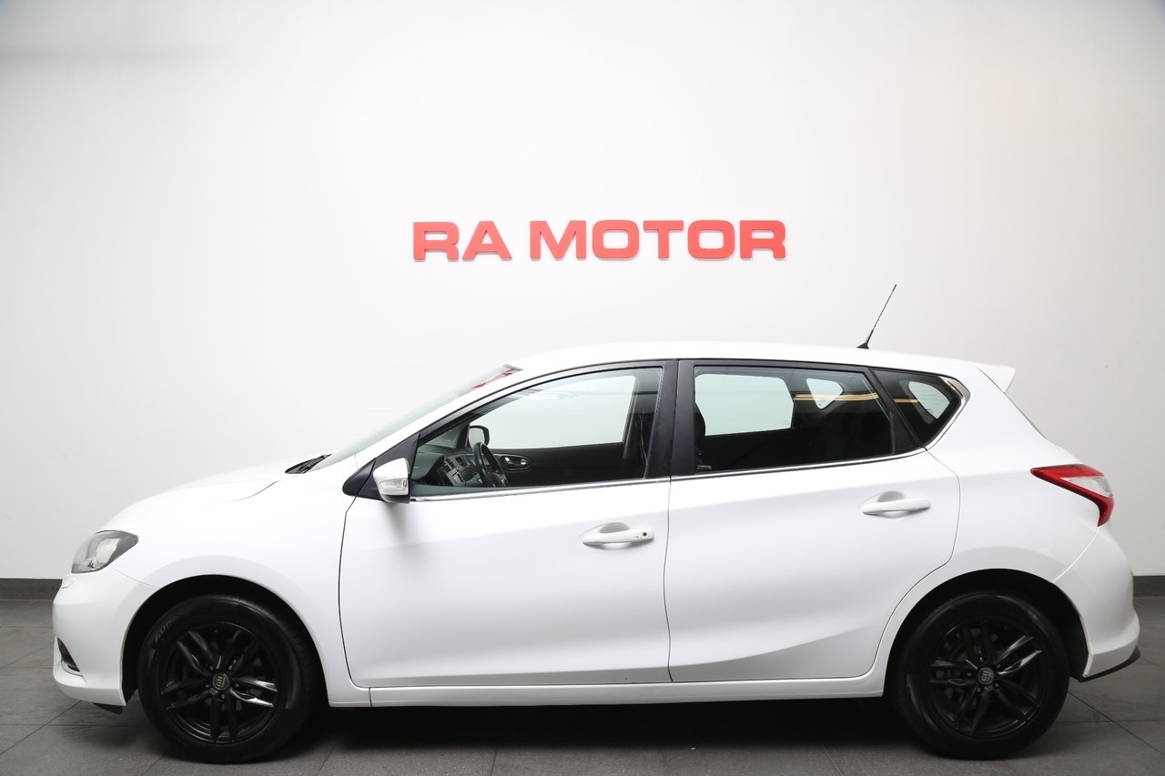 Nissan Pulsar 1,2 DIG-T 115hk 2018, bild 3/10