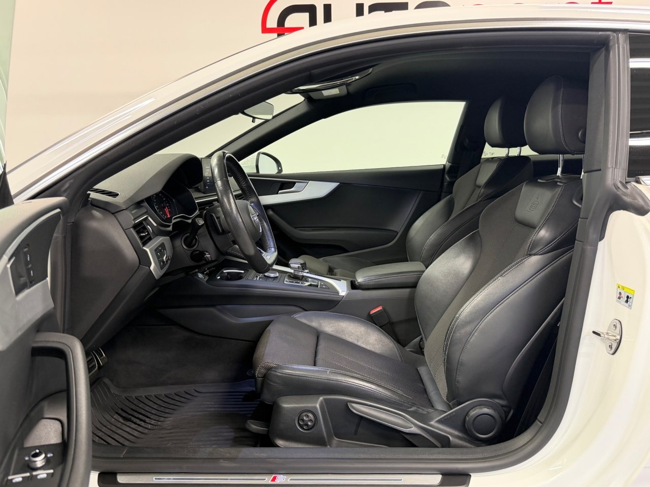 Audi A5 2018, kuva 6/10