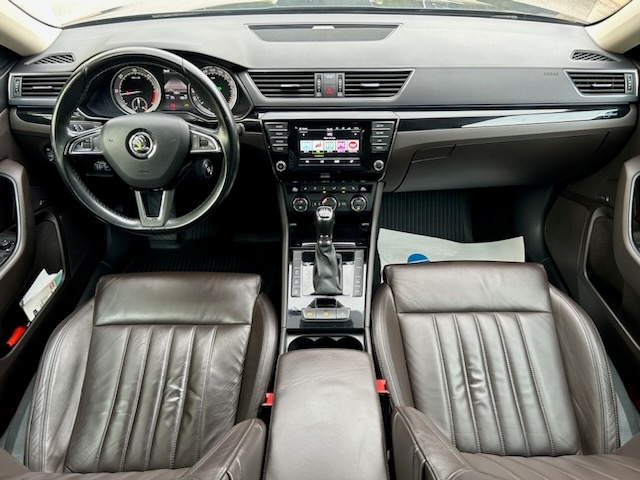 Skoda Superb 2016, kuva 6/10
