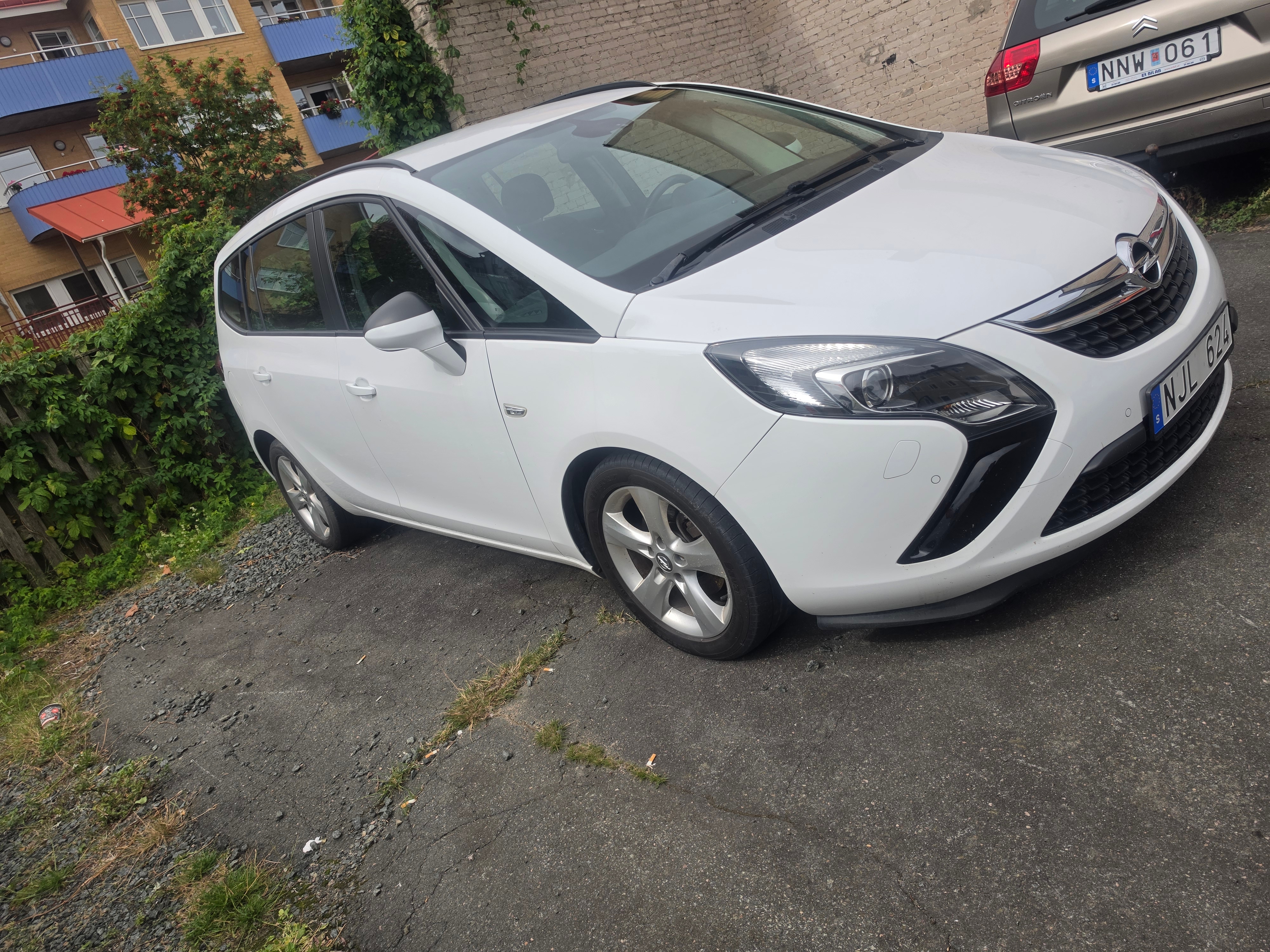 Opel Zafira Tourer 2013, photo 2/9