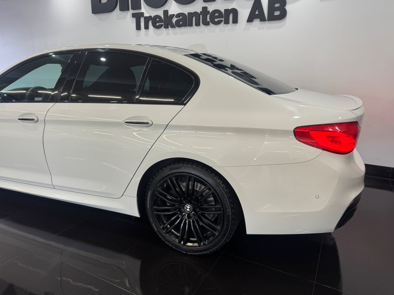 BMW 520 2018, bild 6/10
