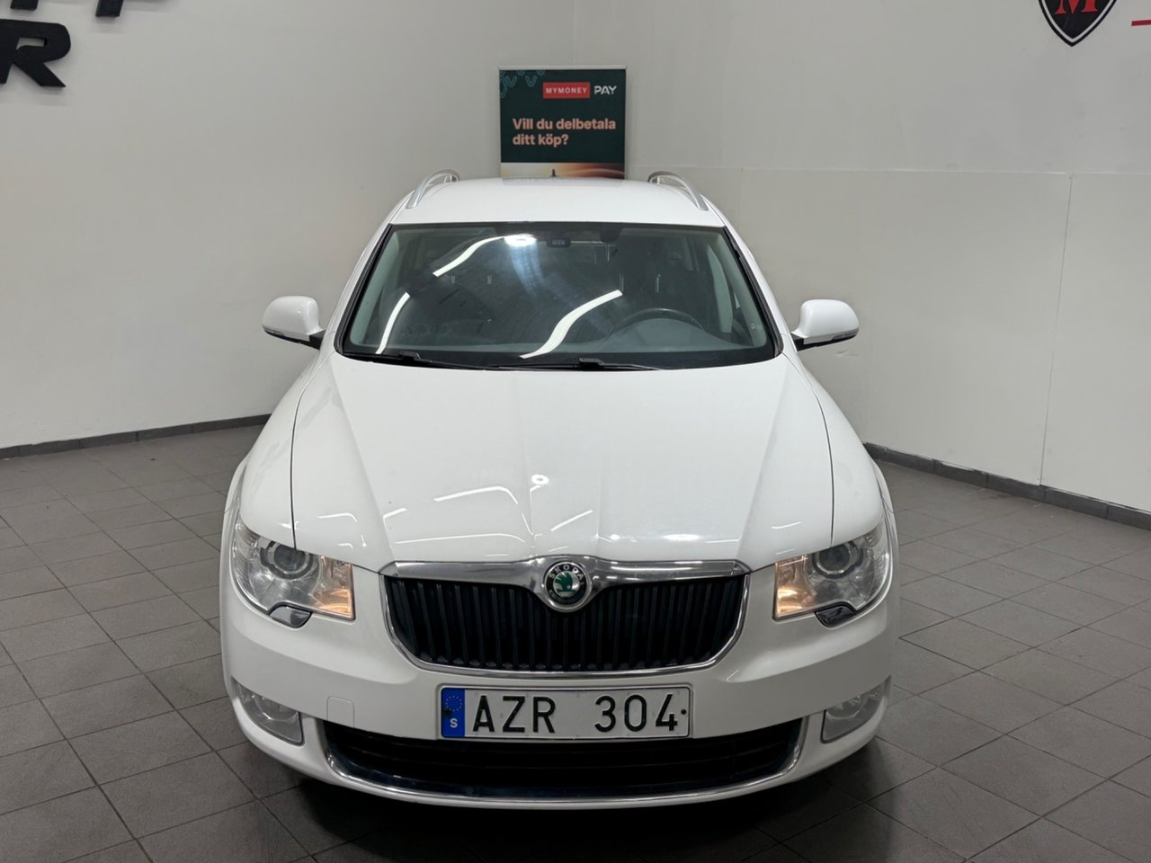 Skoda Superb 2013, bild 6/10